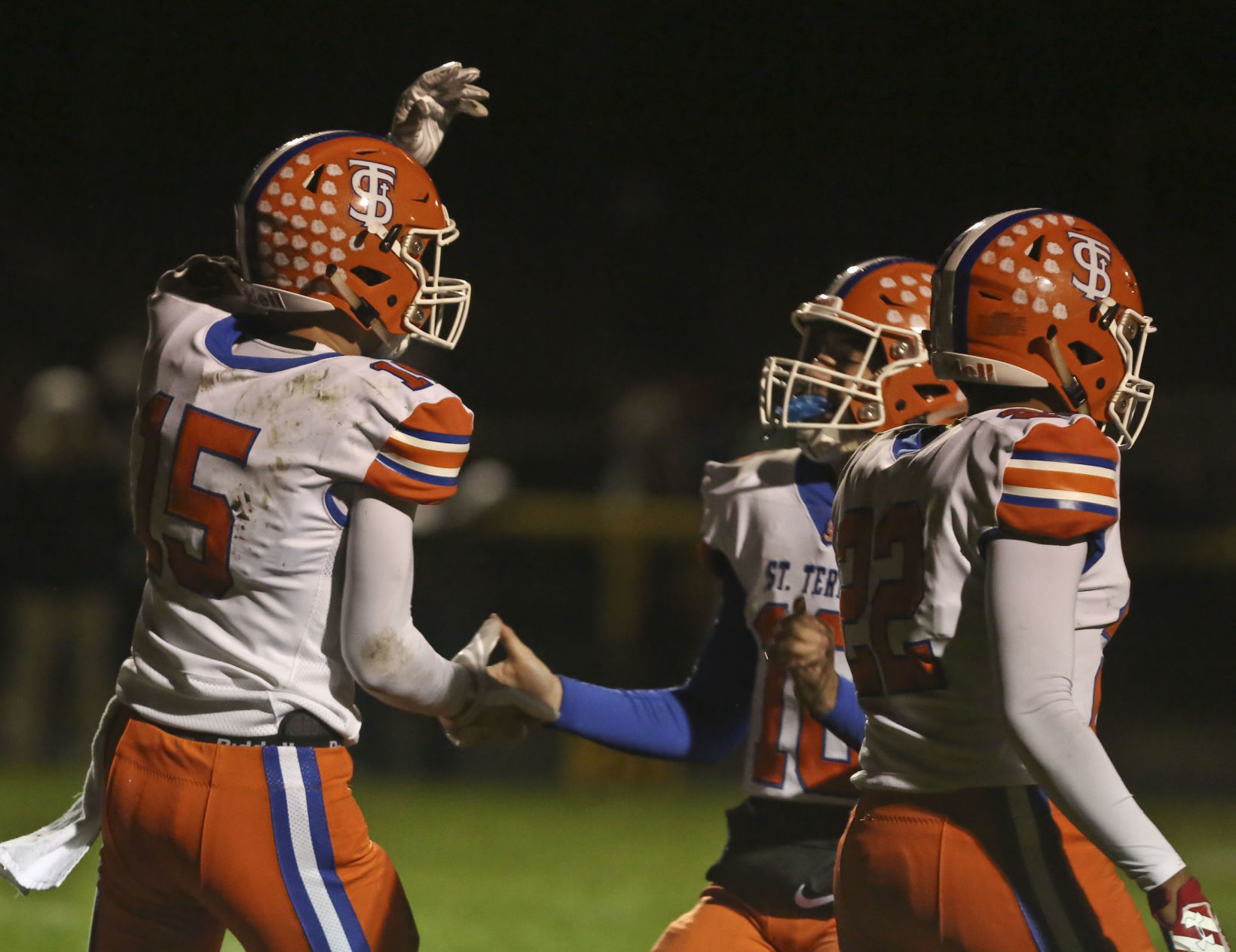 St Teresa over Warrensburg-Latham 12 10.12.18.JPG